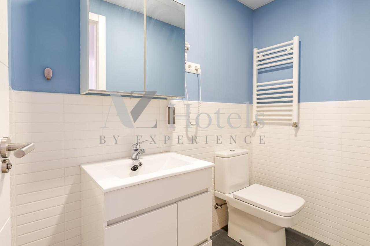 Ayz Villegas - Auto Check-In Property Madrid Exterior photo